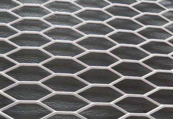 Tortoiseshell hexagonal expanded metal mesh
